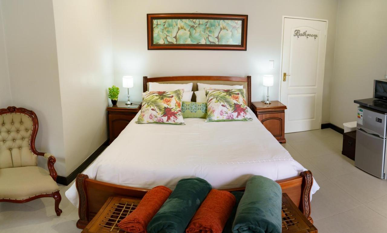 Mi Vida Guesthouse เคลิร์กสดอร์ป ภายนอก รูปภาพ