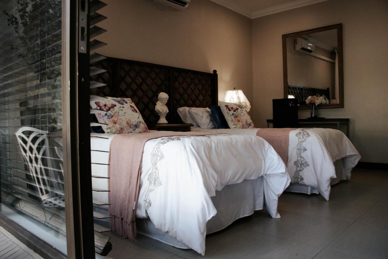 Mi Vida Guesthouse เคลิร์กสดอร์ป ภายนอก รูปภาพ