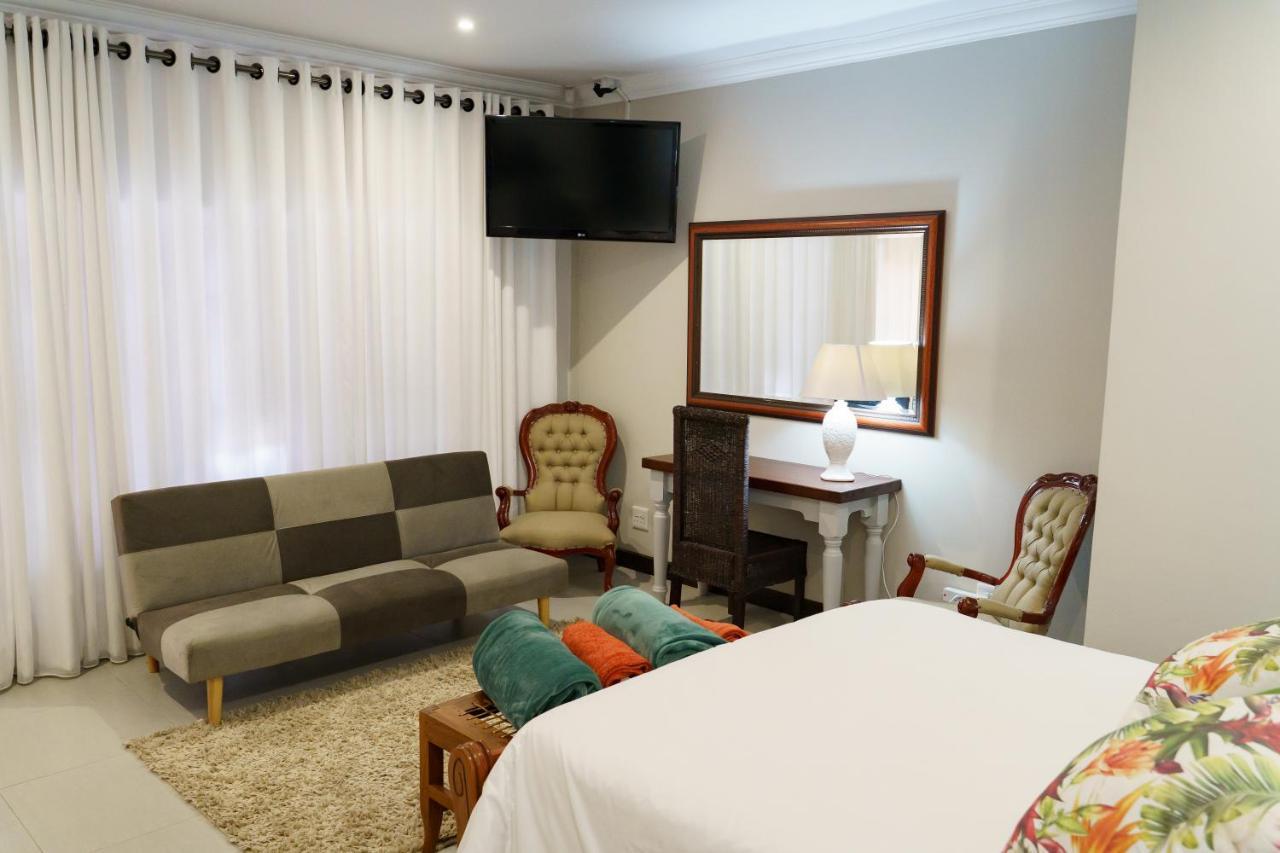 Mi Vida Guesthouse เคลิร์กสดอร์ป ภายนอก รูปภาพ